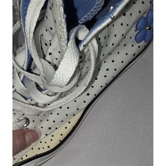 NWOT Converse 5.5 Polka Dot Daisy White Blue Hi Top Tennis Shoes 127677 - Picture 4 of 8